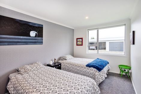 Photo of property in 17 Mary Street, Otautau, 9610