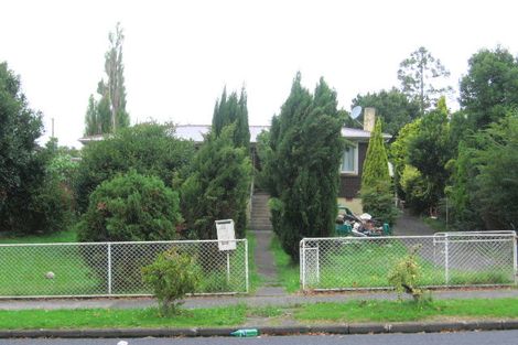 Photo of property in 42 Kamara Road, Glen Eden, Auckland, 0602