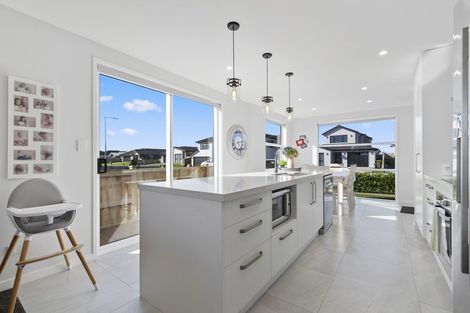 Photo of property in 30 Tawhiti Road, Pukekohe, 2120