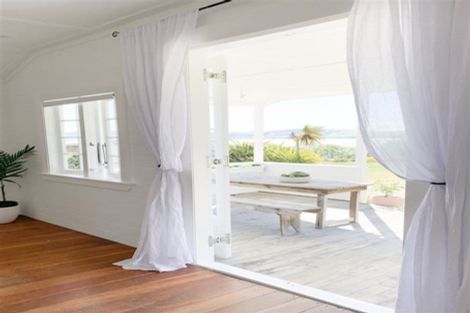 Photo of property in 3 Bernard Street, Two Mile Bay, Taupo, 3330