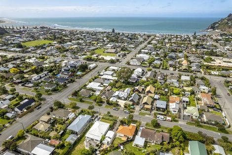 Photo of property in 42 Arnold Street, Sumner, Christchurch, 8081