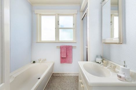 Photo of property in 39 Revans Street, Miramar, Wellington, 6022