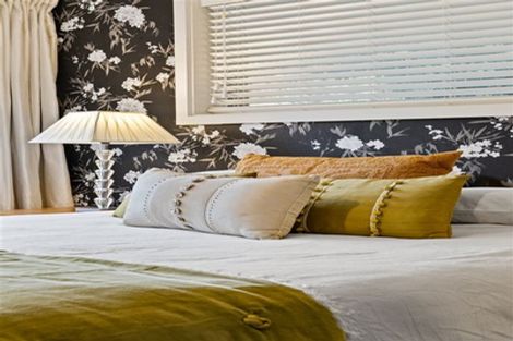 Photo of property in 60 Burnside Crescent, Burnside, Christchurch, 8053