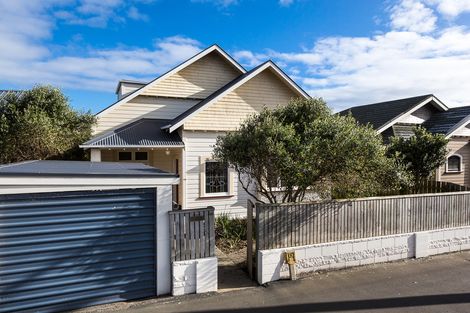 Photo of property in 180 Victoria Road, Saint Clair, Dunedin, 9012