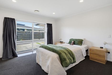 Photo of property in 8 Aintree Crescent, Awapuni, Palmerston North, 4412