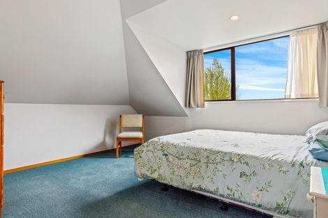 Photo of property in 11a Cherrywood Place, Redwood, Christchurch, 8051