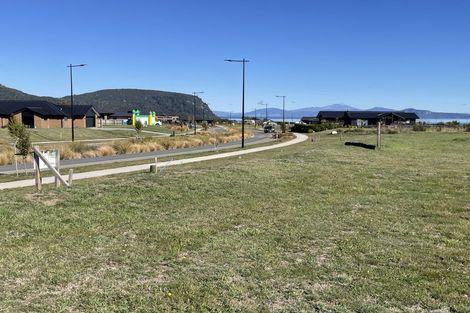 Photo of property in 4 Seven Oaks Drive, Kinloch, 3377