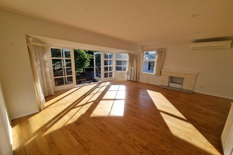 Photo of property in 10 Linley Place, Hillcrest, Auckland, 0627