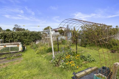 Photo of property in 10 King Street, Opunake, 4616