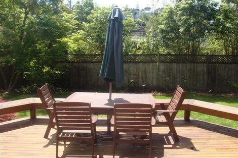 Photo of property in 2/25 Glencoe Road, Browns Bay, Auckland, 0630