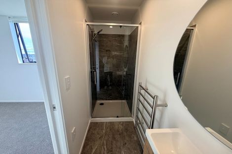 Photo of property in 4/19 Knights Road, Rothesay Bay, Auckland, 0630