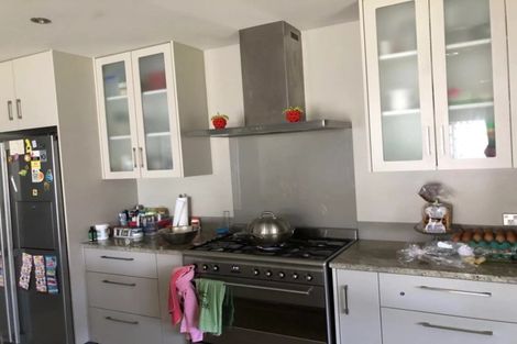 Photo of property in 1 Capricorn Place, Browns Bay, Auckland, 0630