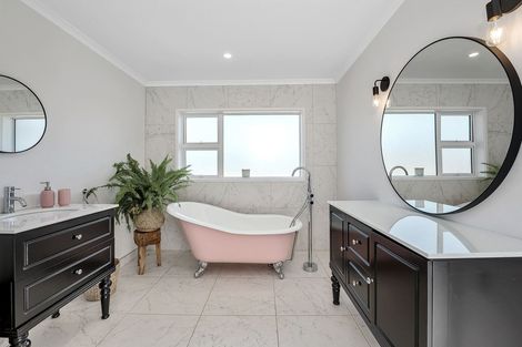 Photo of property in 53b Russell Road, Wainui, Silverdale, 0992