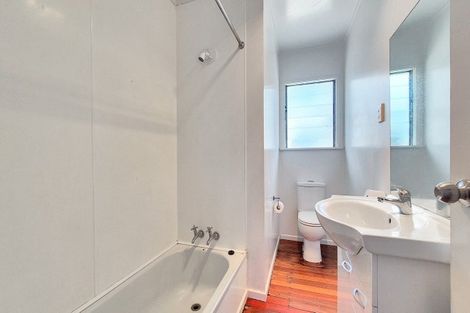 Photo of property in 16 Roosevelt Road, Western Heights, Rotorua, 3015