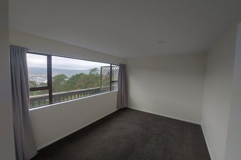 Photo of property in 66 Miromiro Road, Normandale, Lower Hutt, 5010