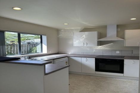 Photo of property in 20b West Coast Road, Glen Eden, Auckland, 0602