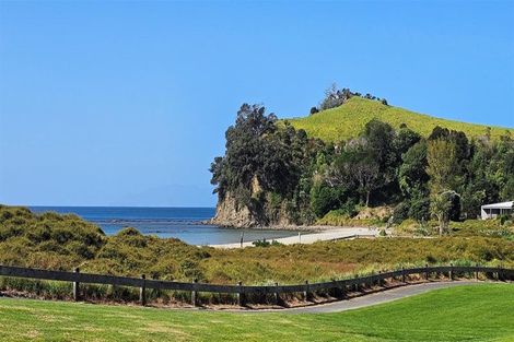 Photo of property in 39 Taumata Road, Omaha, 0986