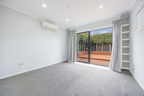 Photo of property in 56 Lothian Brae, Wattle Downs, Auckland, 2103