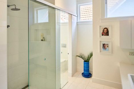 Photo of property in 6 Wilkinson Street, Oriental Bay, Wellington, 6011