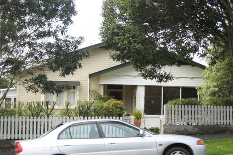 Photo of property in 15 Peace Avenue, Moturoa, New Plymouth, 4310