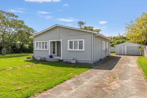 Photo of property in 11 Tawa Street, Edgecumbe, 3120