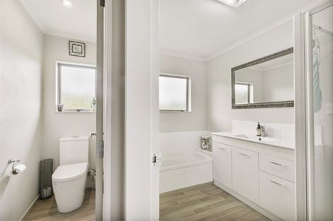 Photo of property in 108 Falcon Drive, Welcome Bay, Tauranga, 3112