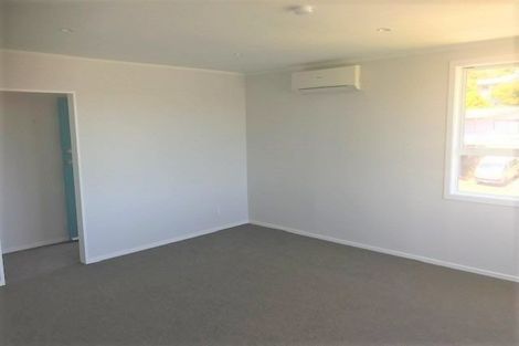 Photo of property in 6 Gaff Place, Whitby, Porirua, 5024
