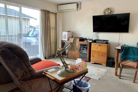 Photo of property in 2/17 Torrens Road, Hillmorton, Christchurch, 8024