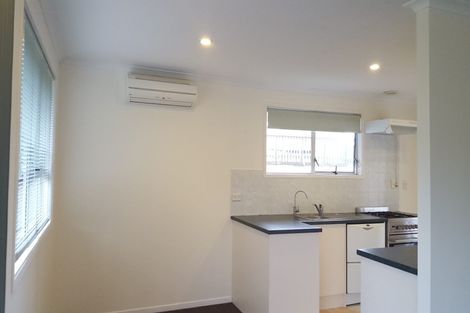 Photo of property in 144 Waimumu Road, Massey, Auckland, 0614