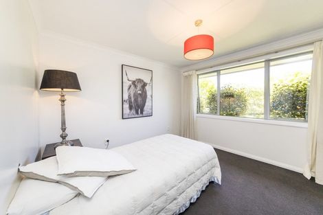 Photo of property in 34 Churchill Avenue, Hokowhitu, Palmerston North, 4410
