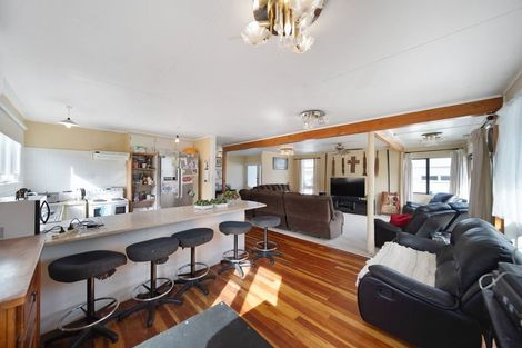 Photo of property in 11 Citril Place, Red Hill, Papakura, 2110