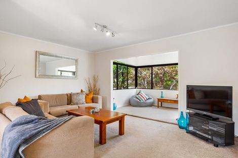 Photo of property in 1/71 Oaktree Avenue, Browns Bay, Auckland, 0630