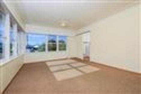 Photo of property in 5 Woodglen Road, Glen Eden, Auckland, 0602