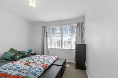 Photo of property in 150 Waddington Drive, Naenae, Lower Hutt, 5011