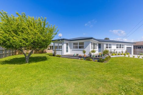 Photo of property in 2 Mears Road, St Andrews, Hamilton, 3200