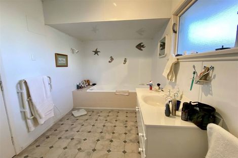 Photo of property in 166 Catherine Street, Windsor, Invercargill, 9810