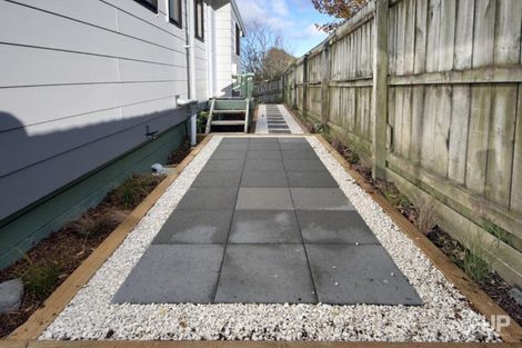 Photo of property in 2/22 Elizabeth Drive, West Harbour, Auckland, 0618