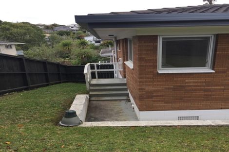Photo of property in 1/30 Acacia Road, Torbay, Auckland, 0632