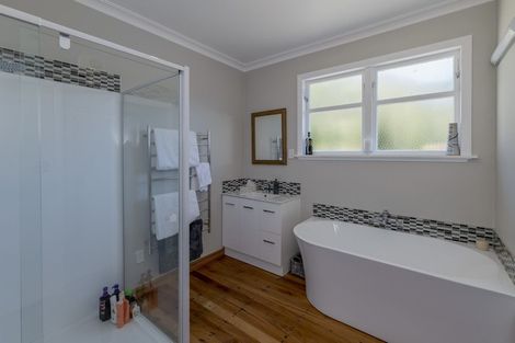 Photo of property in 194 Lindsay Road, Levin, 5510