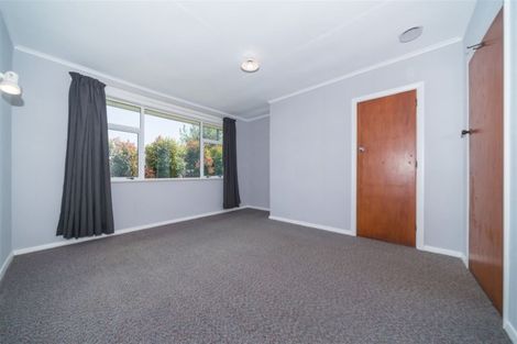 Photo of property in 2 Belfast Place, Roslyn, Palmerston North, 4414