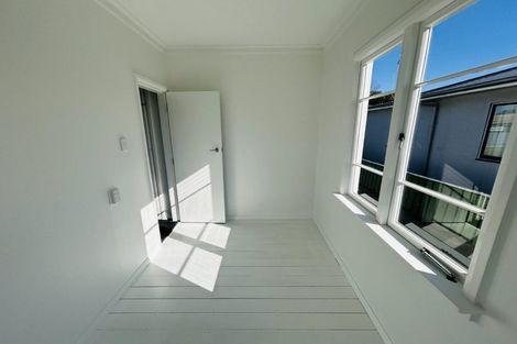 Photo of property in 237 Mayfair Avenue, Mayfair, Hastings, 4122