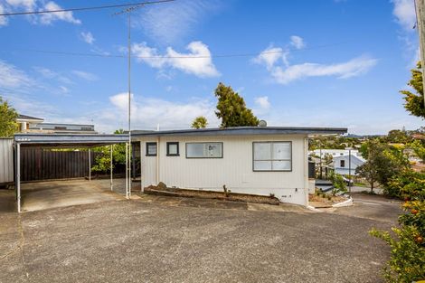 Photo of property in 52 Bay Street, Red Beach, 0932