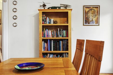 Photo of property in 13 Pendlebury Street, Green Bay, Auckland, 0604