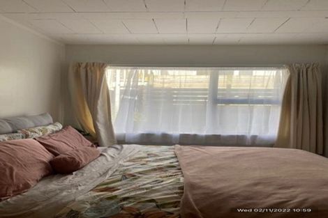 Photo of property in 40 West Coast Road, Glen Eden, Auckland, 0602