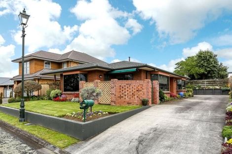 Photo of property in 12 Kawaroa Close, New Plymouth, 4310