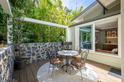 Photo of property in 96 Tasman Street, Nelson, 7010
