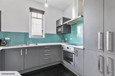 Photo of property in 142 Titirangi Road, New Lynn, Auckland, 0600