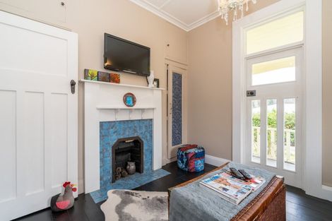 Photo of property in 10 Hill Street, Lawrence, 9532