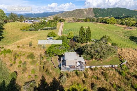 Photo of property in 101 Forest Lakes Road, Otaki, 5583
