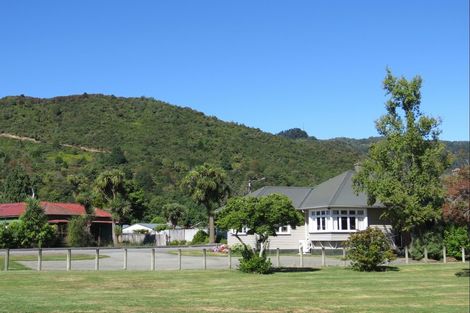Photo of property in 2 Smith Street, Reefton, 7830